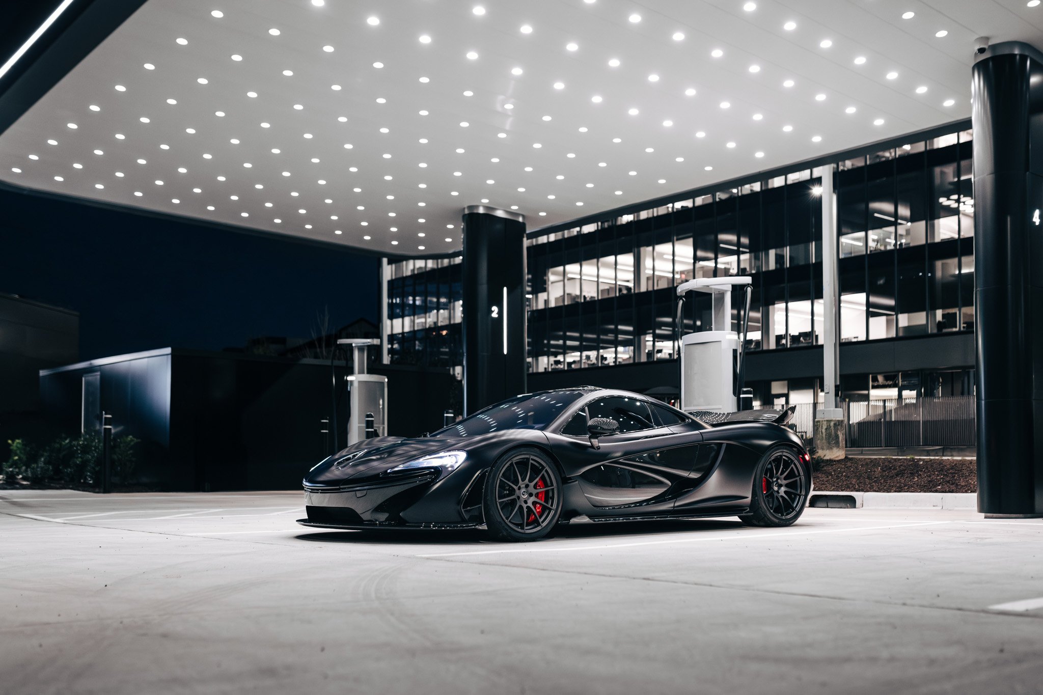 2015 McLaren P1