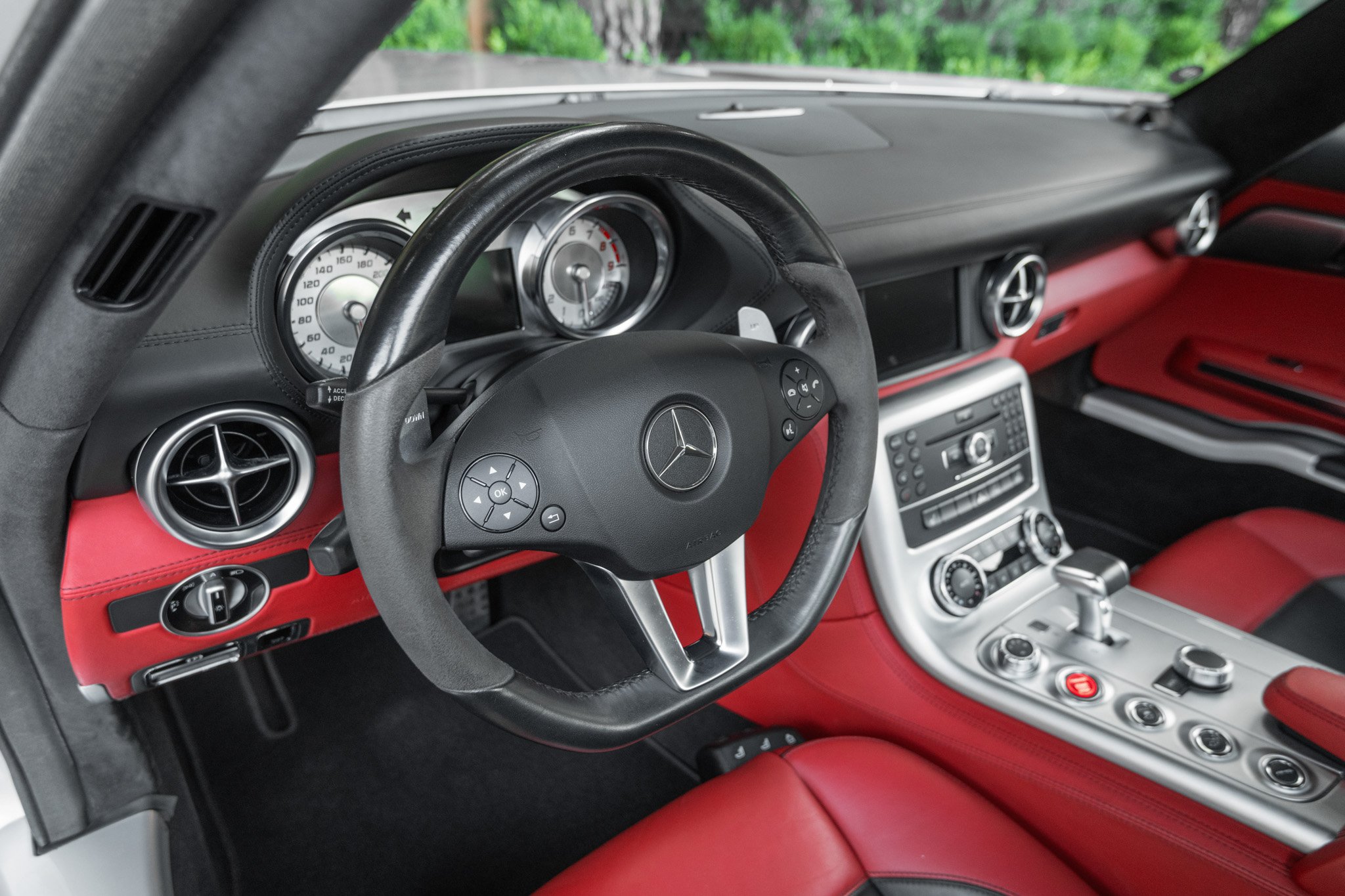 2011 Mercedes-Benz SLS AMG