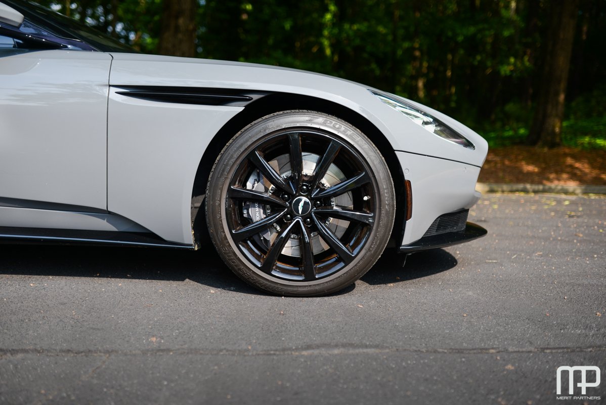 2018 Aston Martin DB11 L05004