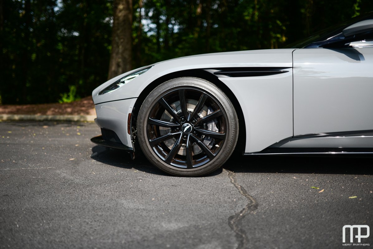 2018 Aston Martin DB11 L05004