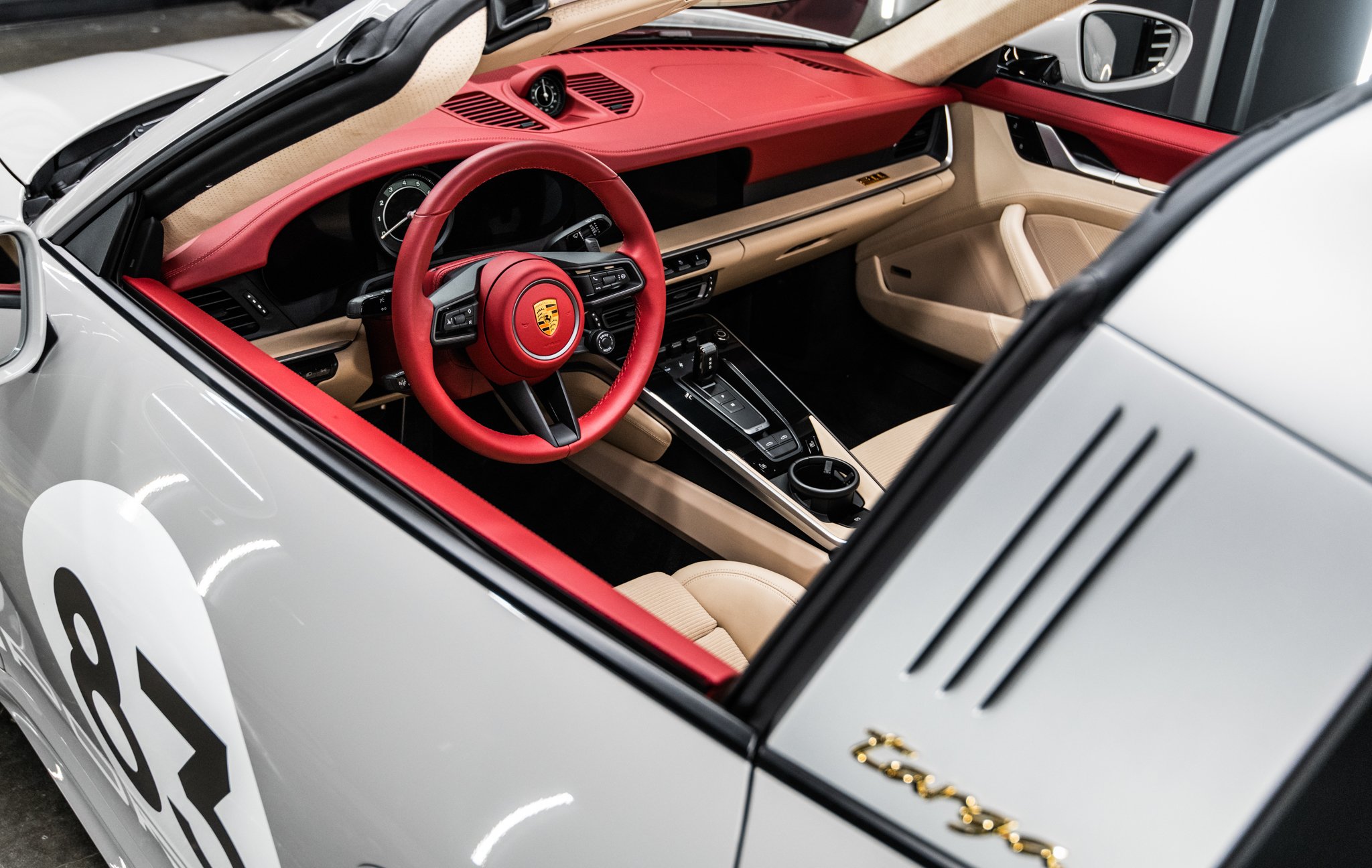 2021 Porsche 911 Targa 4S Heritage Edition