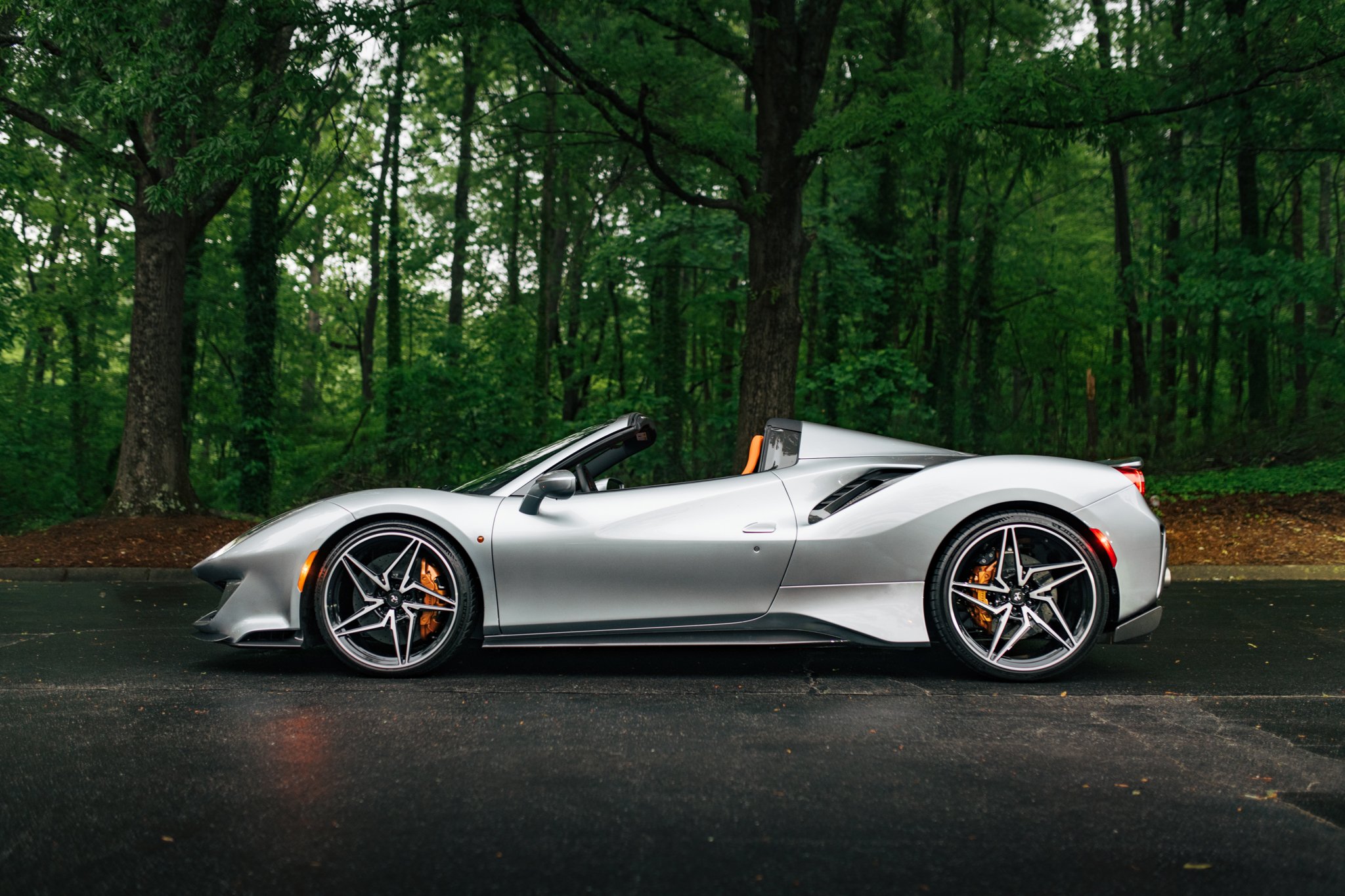 2020 ferrari 488 Pista Spider