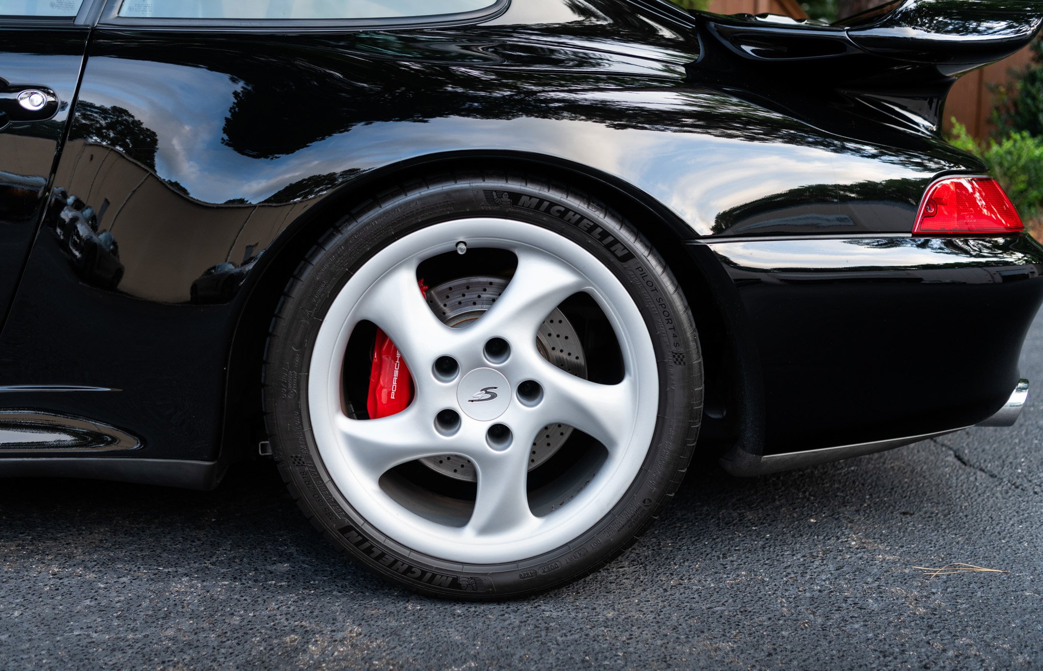 1997 Porsche 911 Carrera 4S