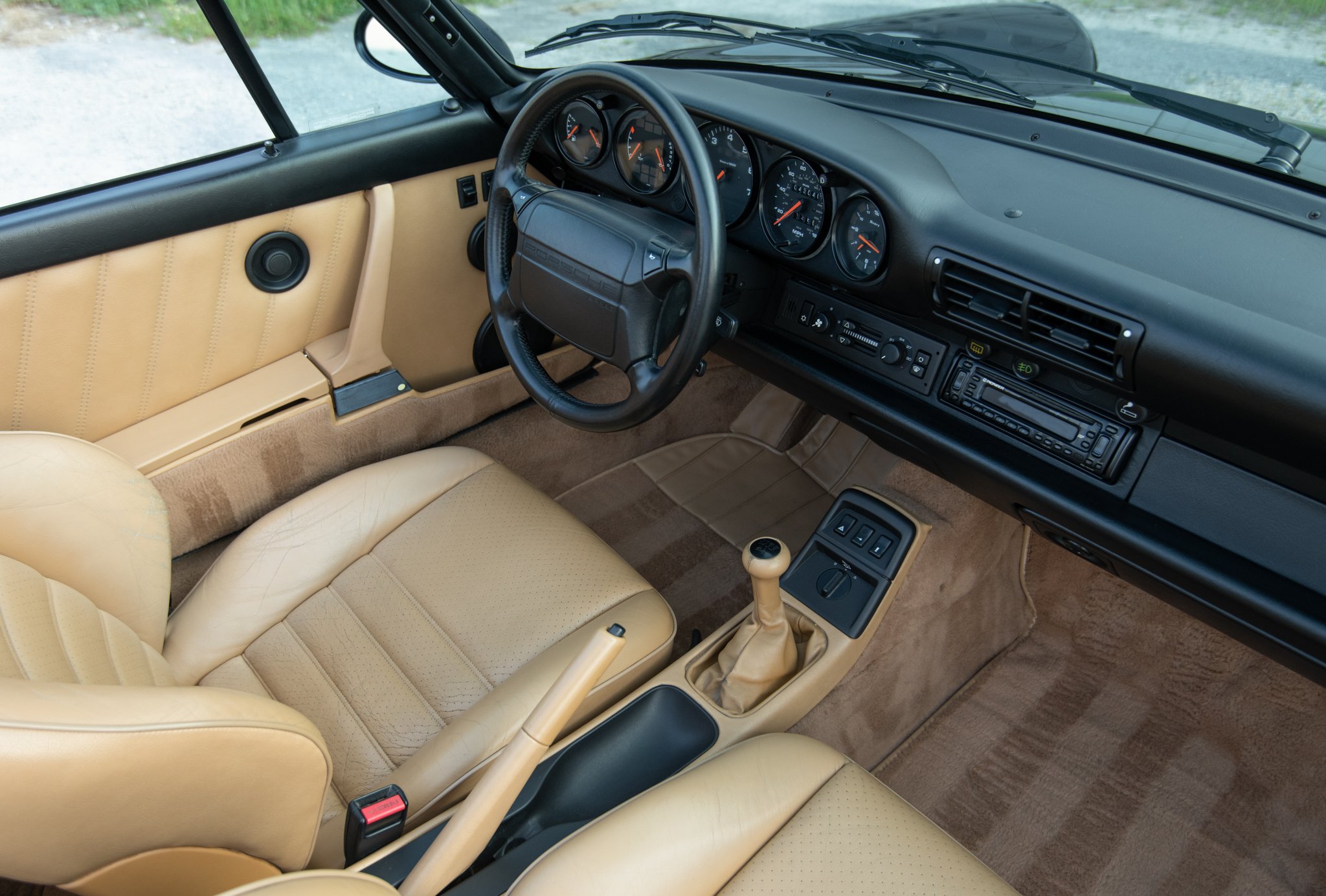 1992 Porsche Carrera 2 Cabriolet