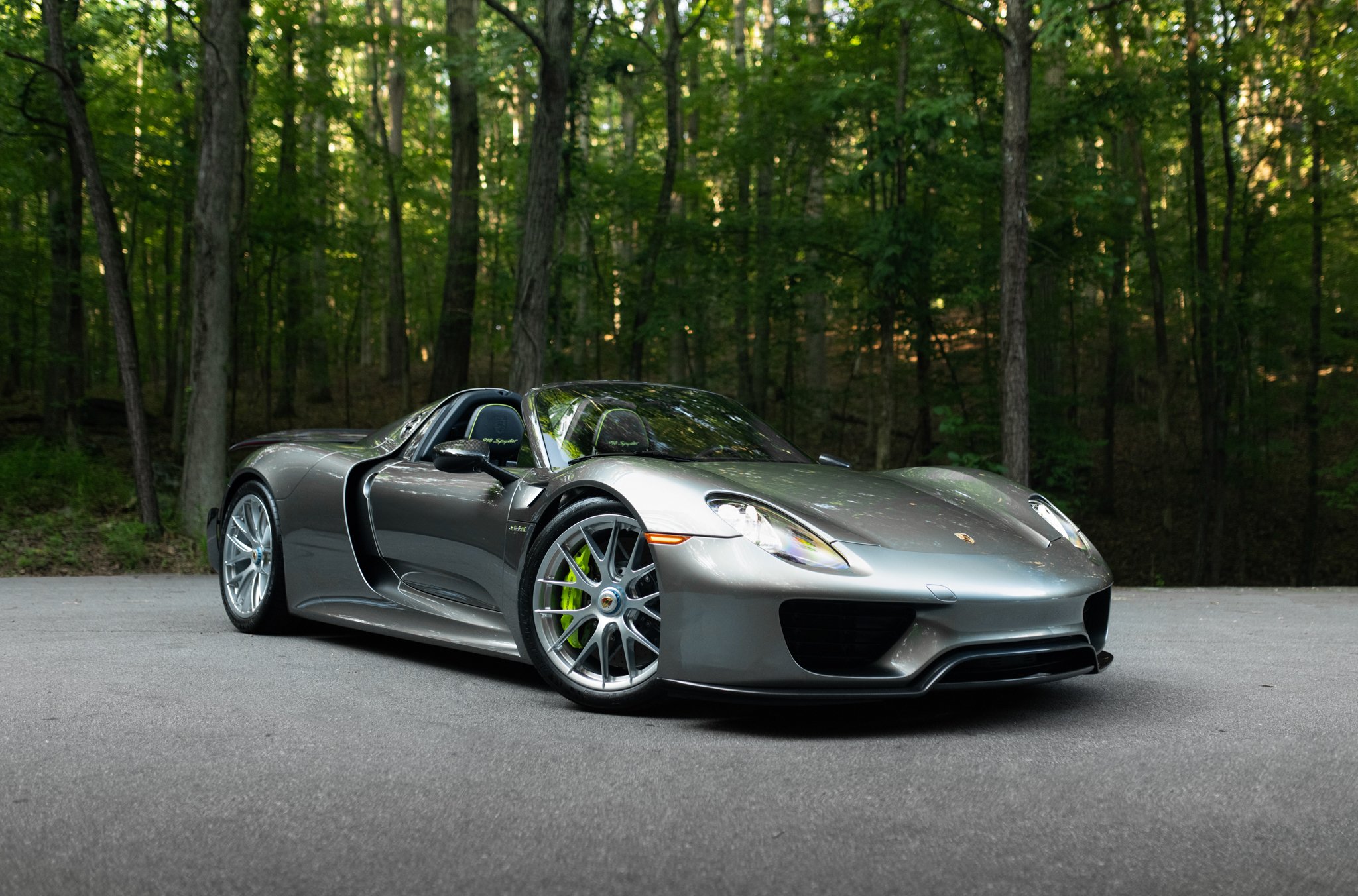 2015 Porsche 918 Spyder Weissach