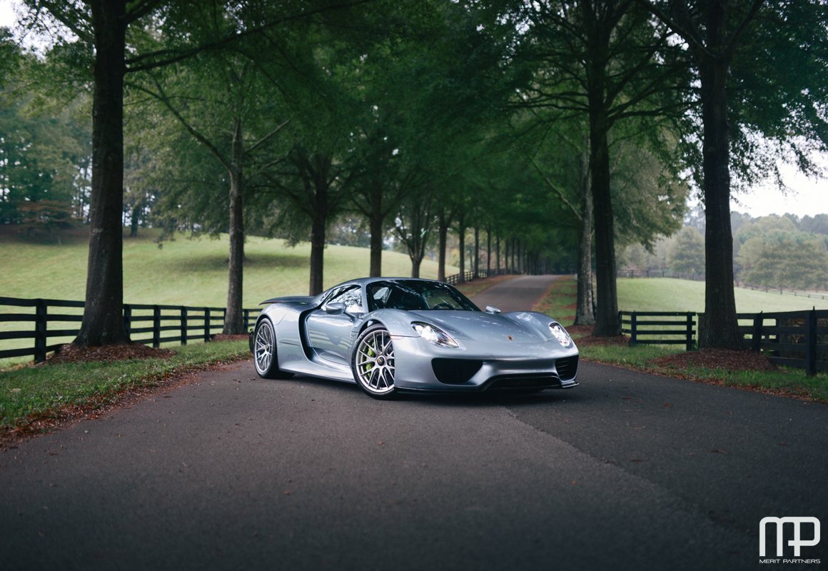 2015 Porsche 918 Spyder Liquid Chrome Blue