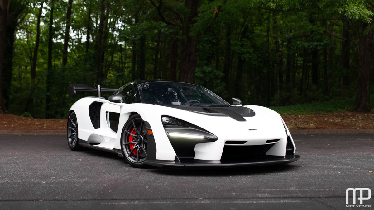 2019 McLaren Senna