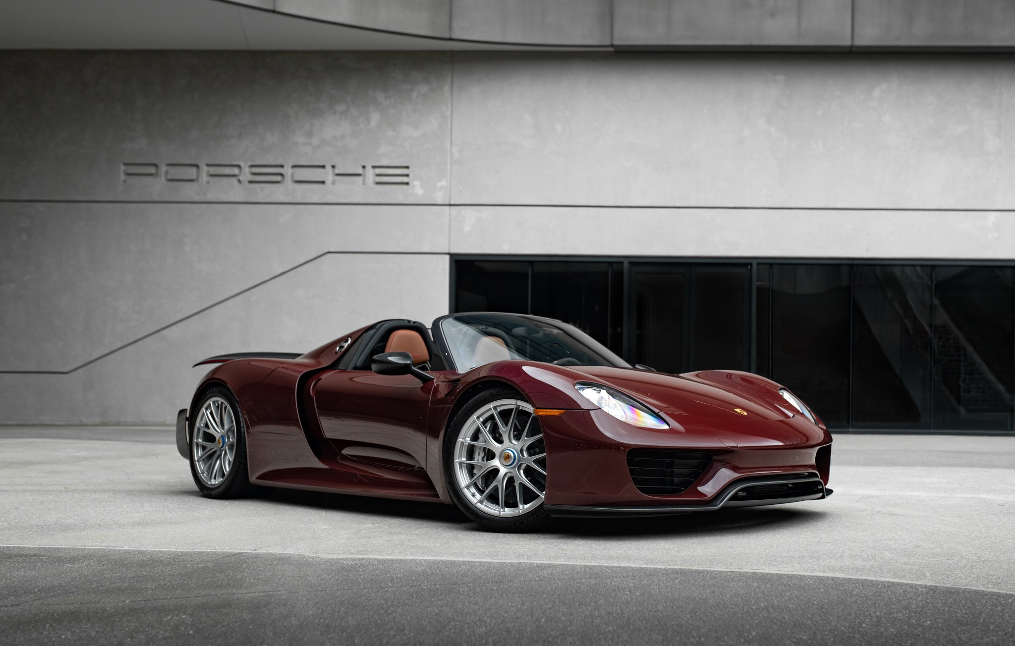 2015 Porsche 918 Spyder Weissach Package