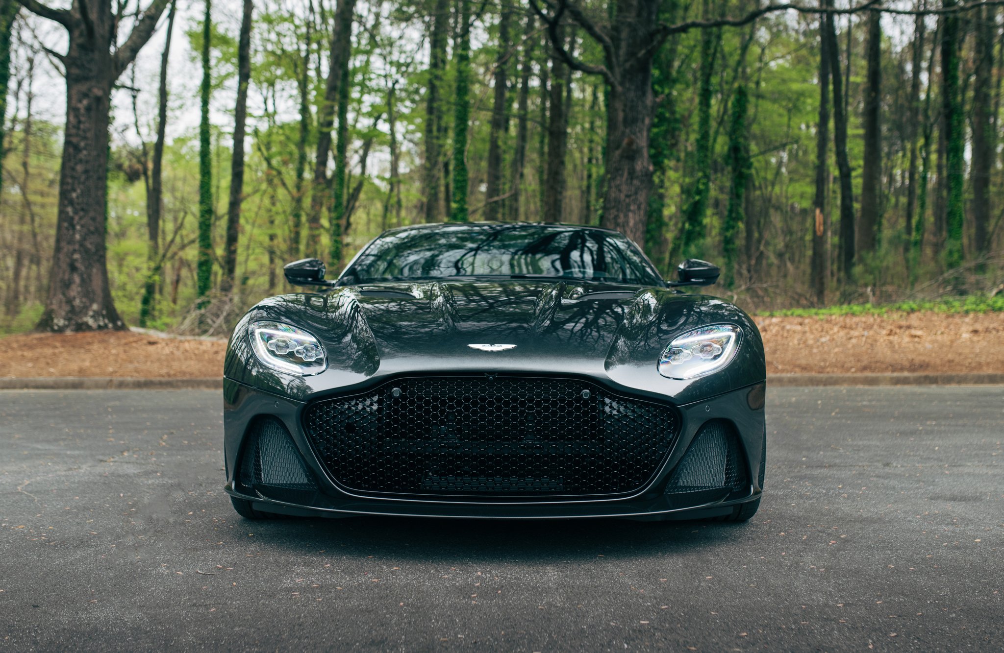 2021 Aston Martin DBS R02327